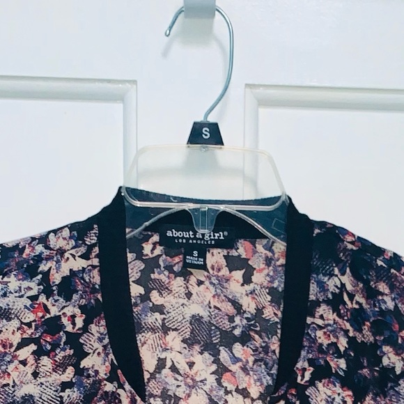 Spring Floral Jacket - Picture 2 of 3